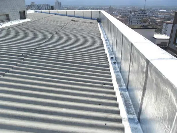 Aplicação de Manta em Calhas